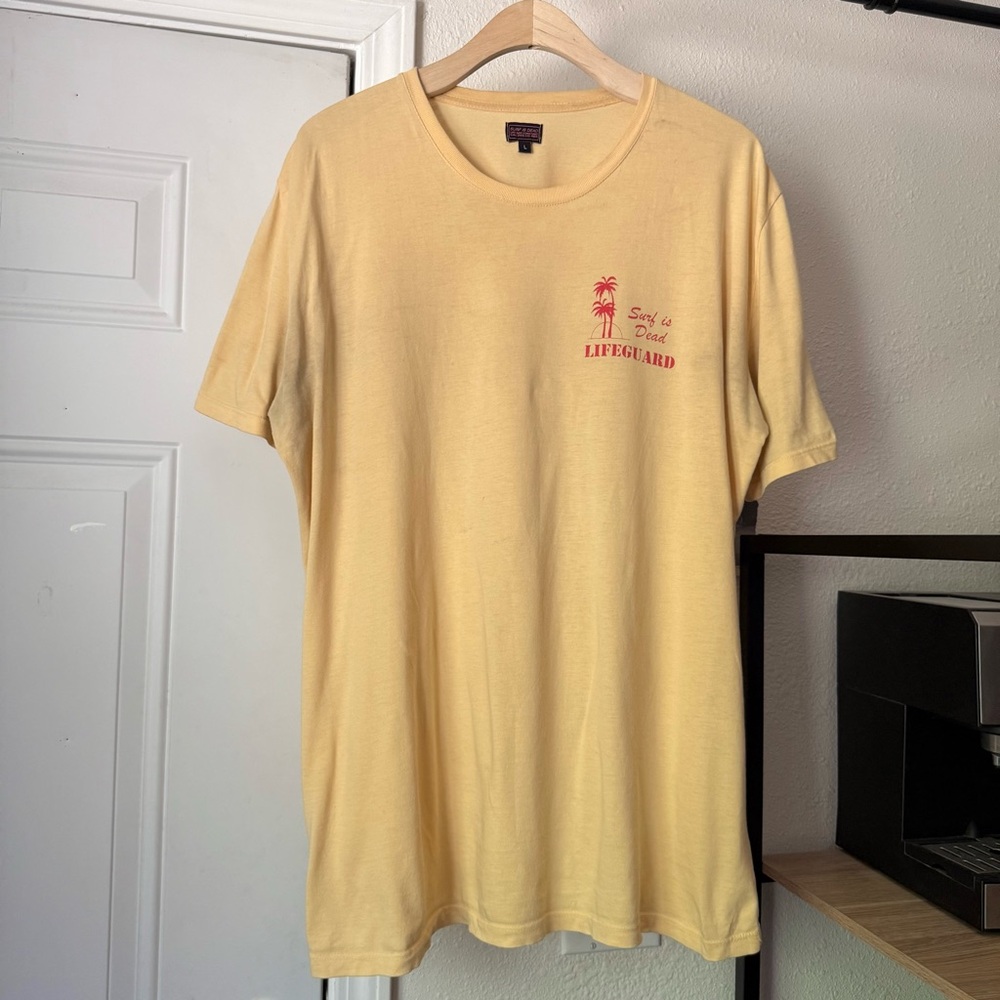 SURF IS DEAD butter‎ yellow organic cotton crew neck soft short sleeve graphic